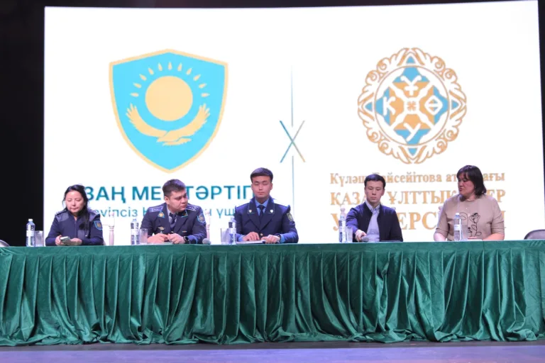 «Заң мен тәртіп» тақырыбында студенттермен кездесу өтті